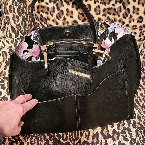 Steve Madden Black Vegan Leather Tote Bag with Floral Clutch/Cosmetic Pouch - Picture 6 of 16